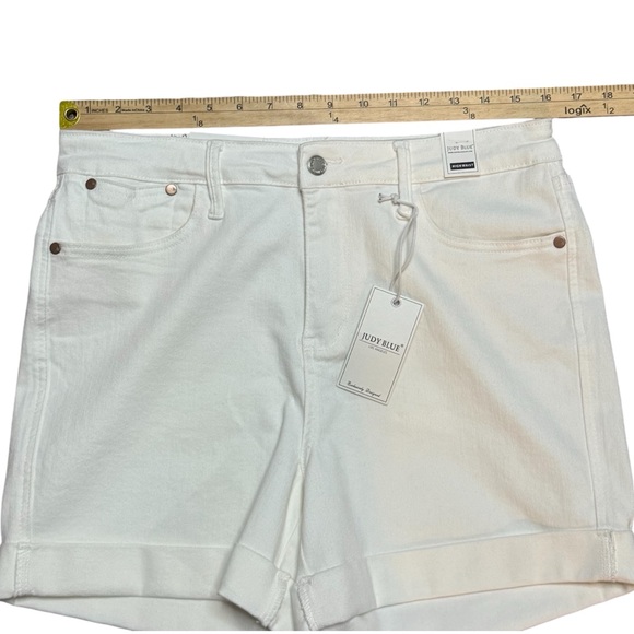 NWT Judy Blue White High Rise Waist Cuffed Denim Comfy Stretch Shorts Size Large - Picture 8 of 10